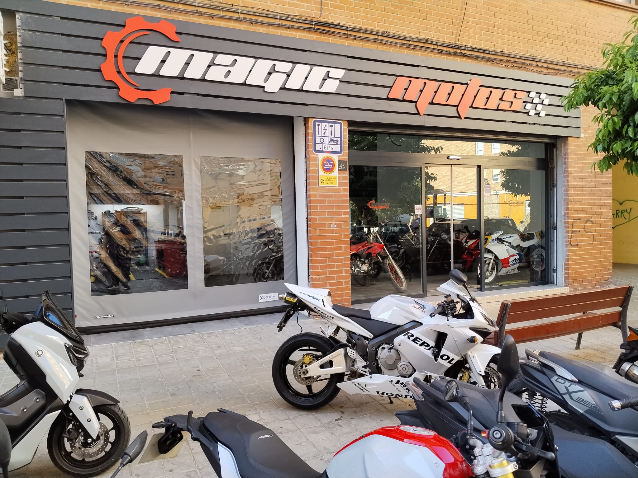 Fachada de Magic Motos
